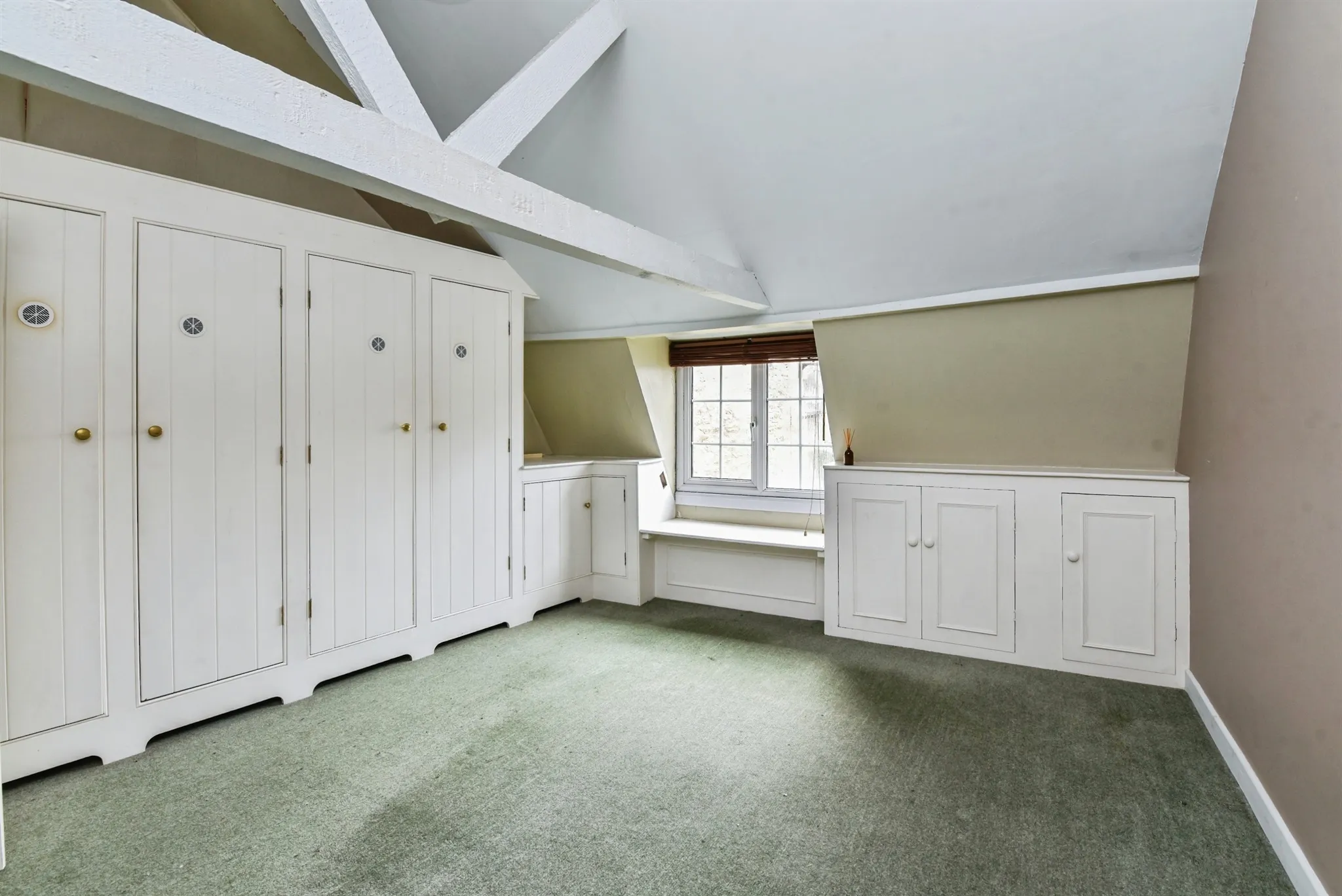 2 bed End of Terrace