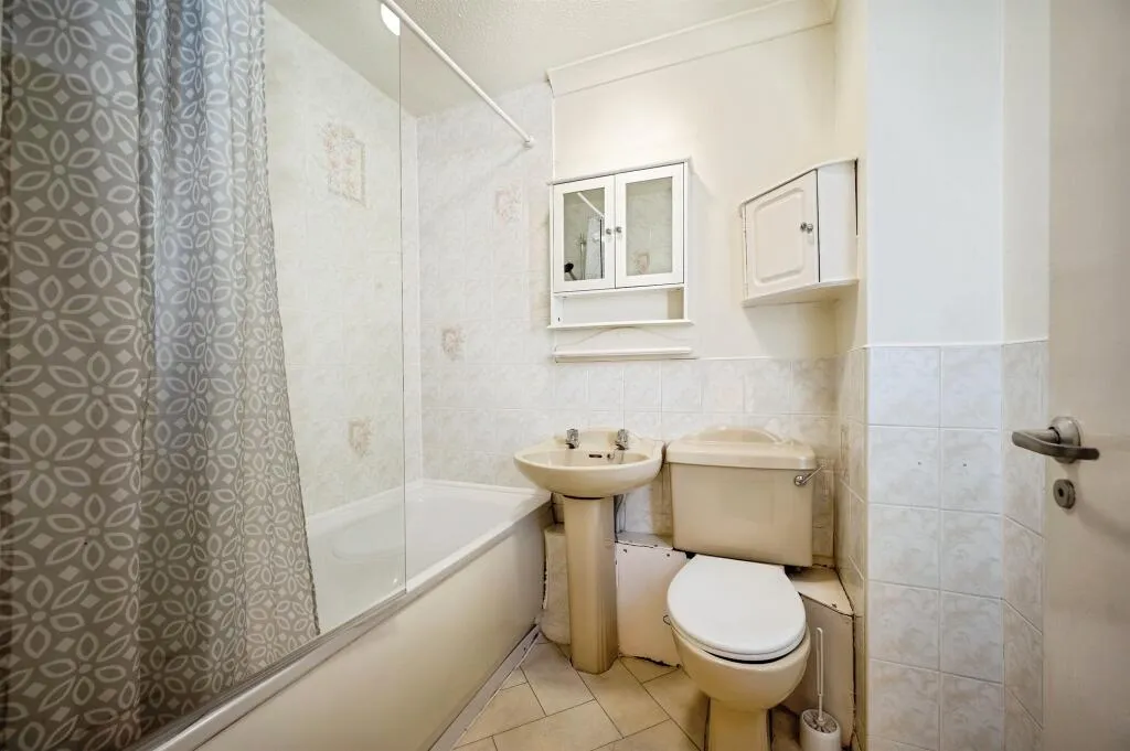 3 bed Terraced