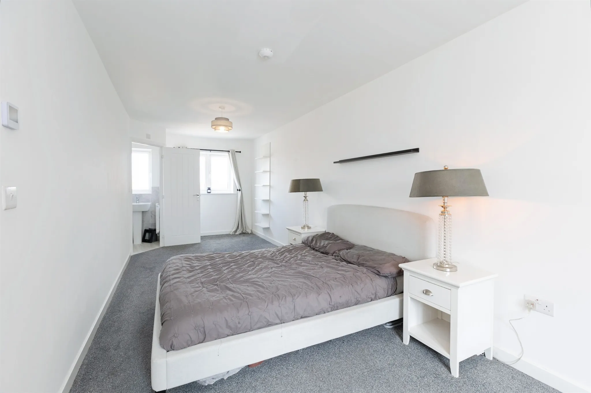 3 bed End of Terrace