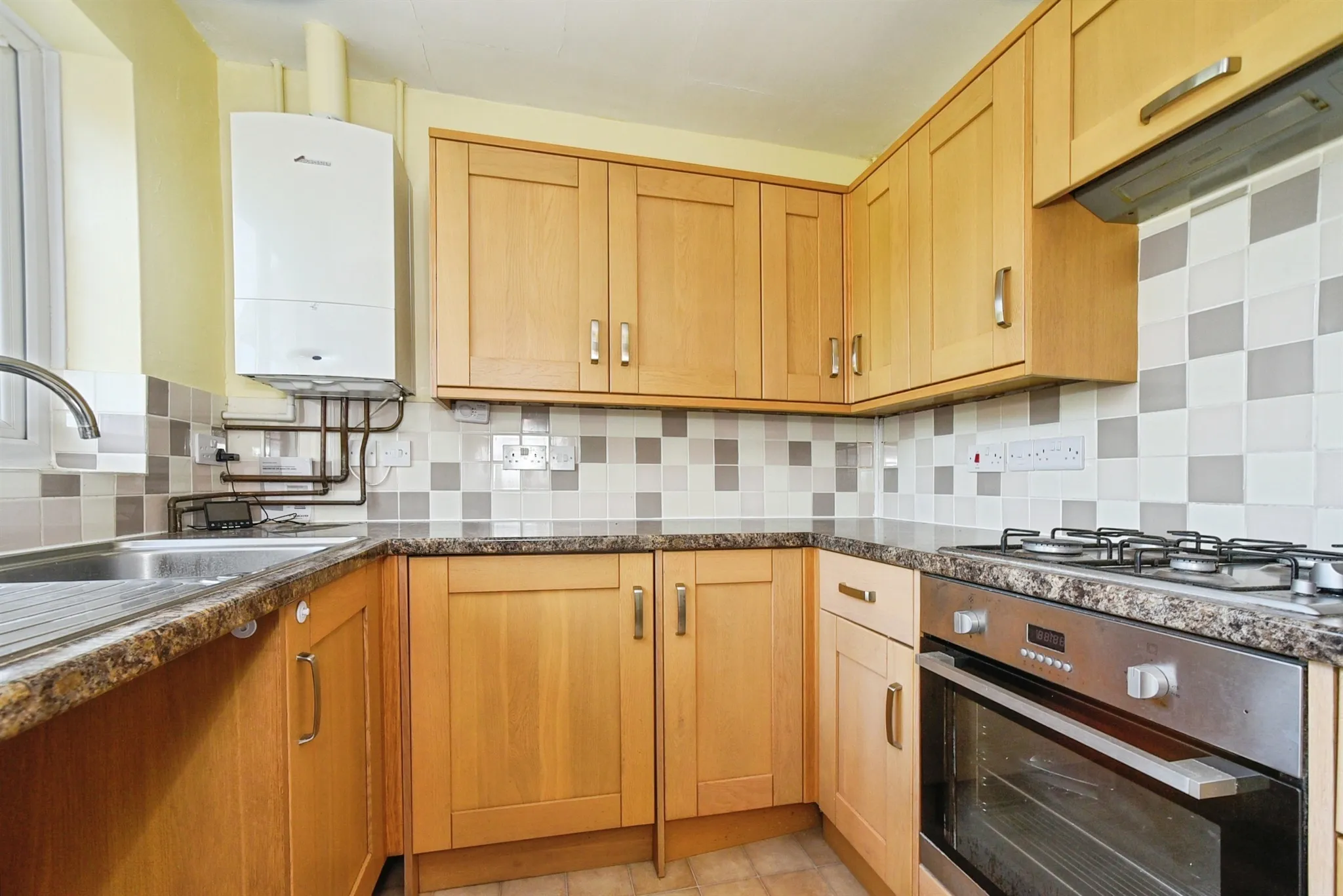 2 bed Detached Bungalow