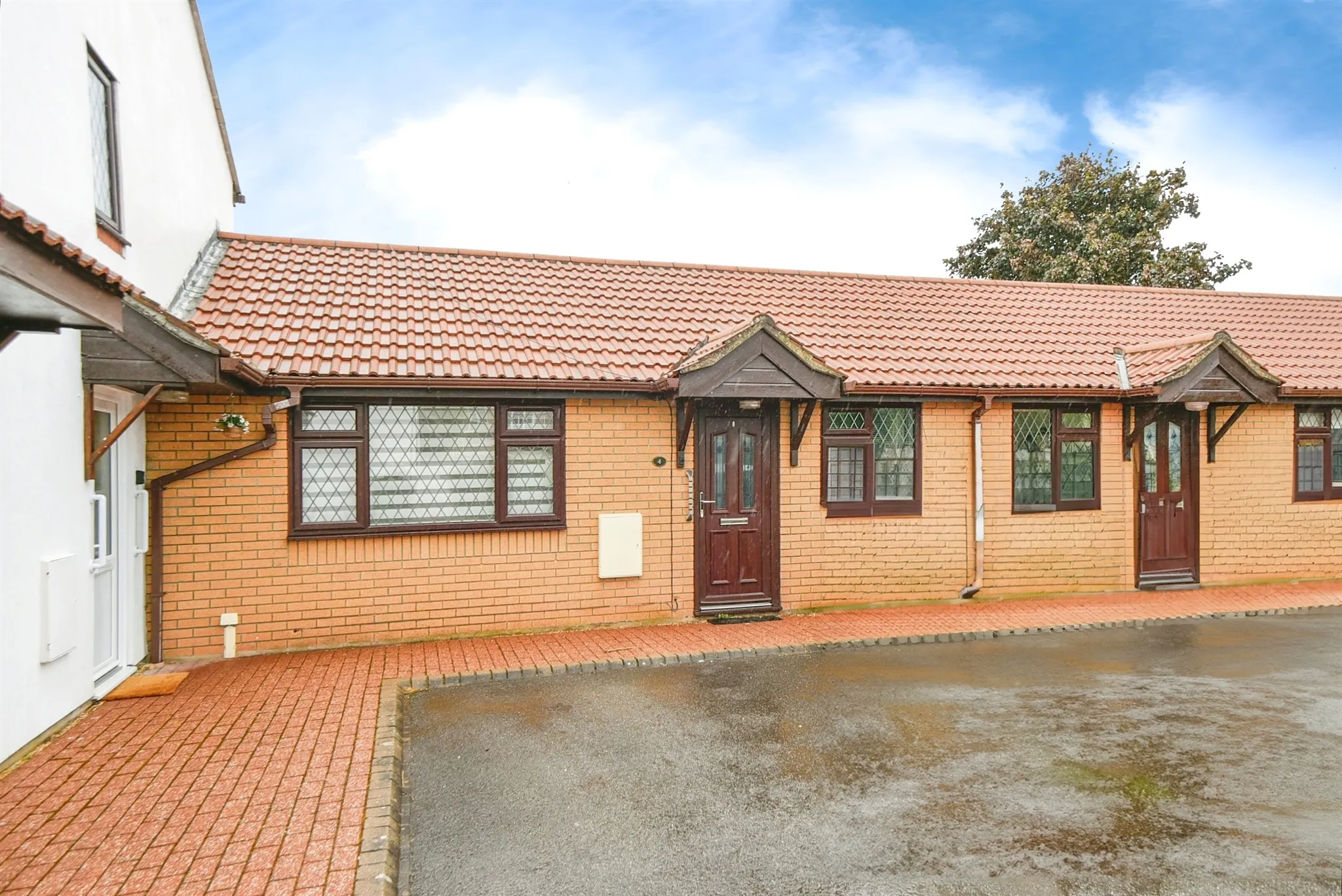 2 bed Bungalow