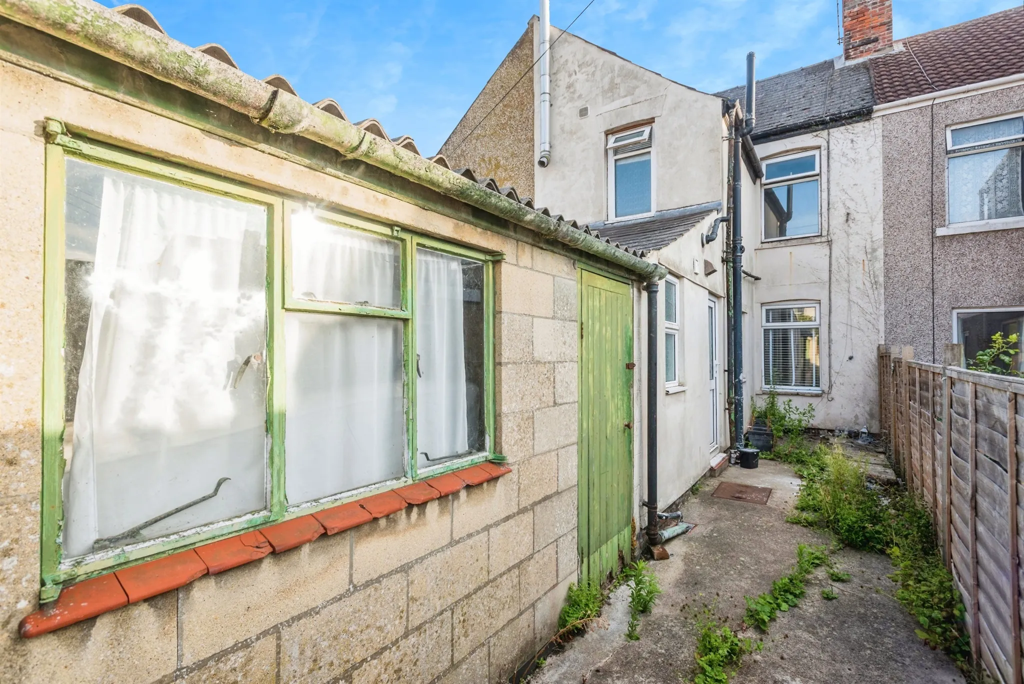2 bed Terraced