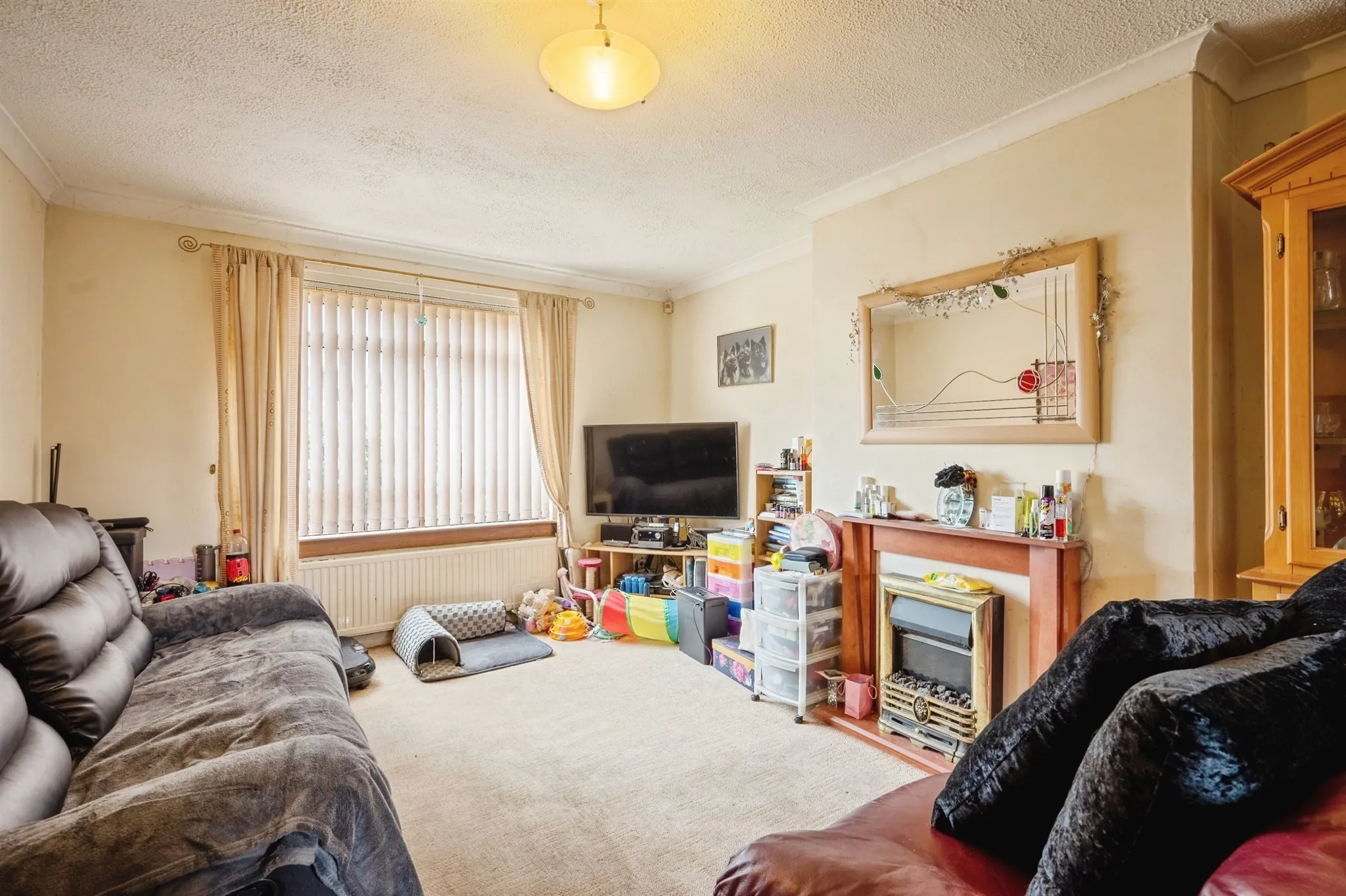 3 bed End of Terrace
