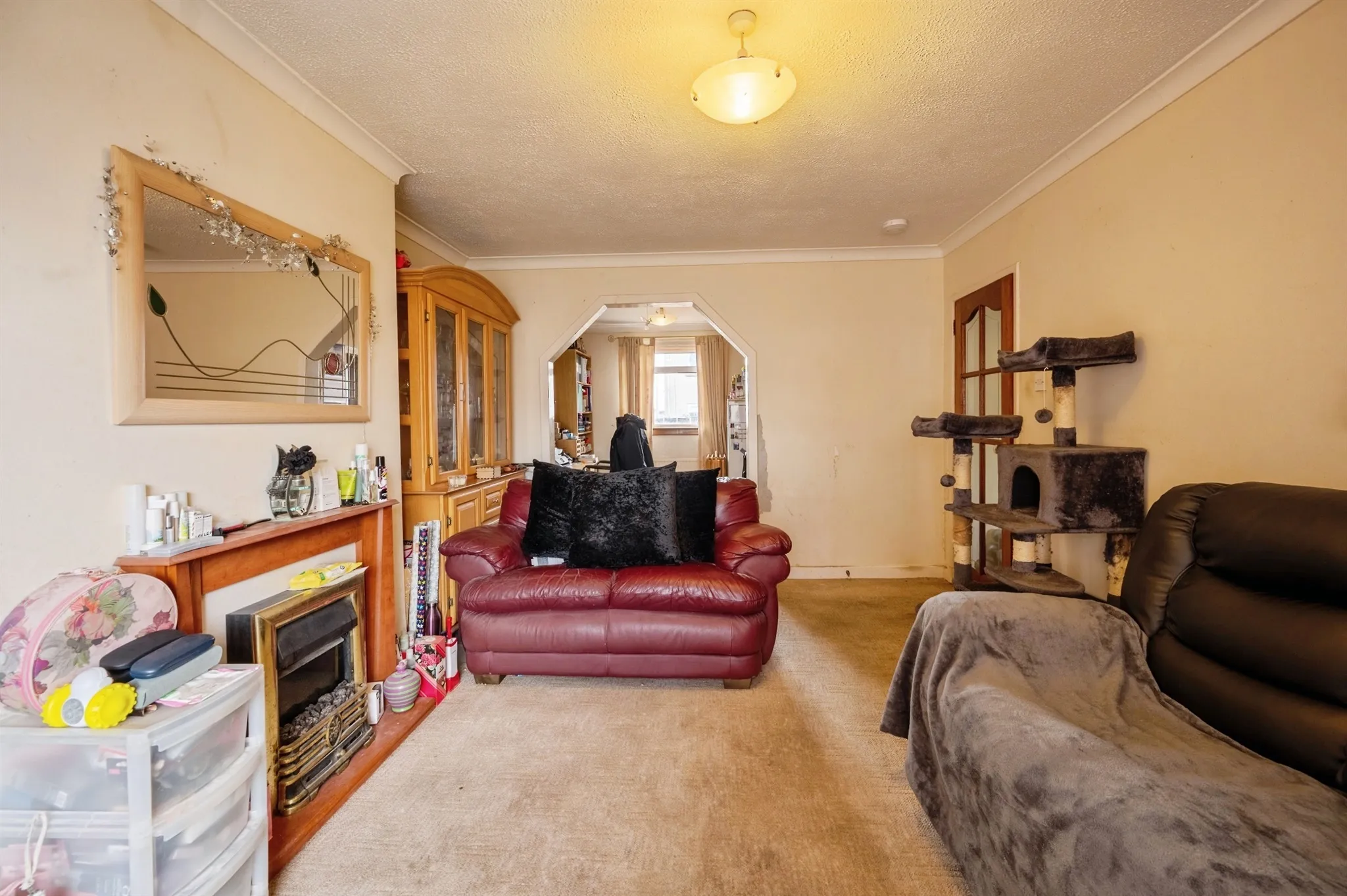 3 bed End of Terrace