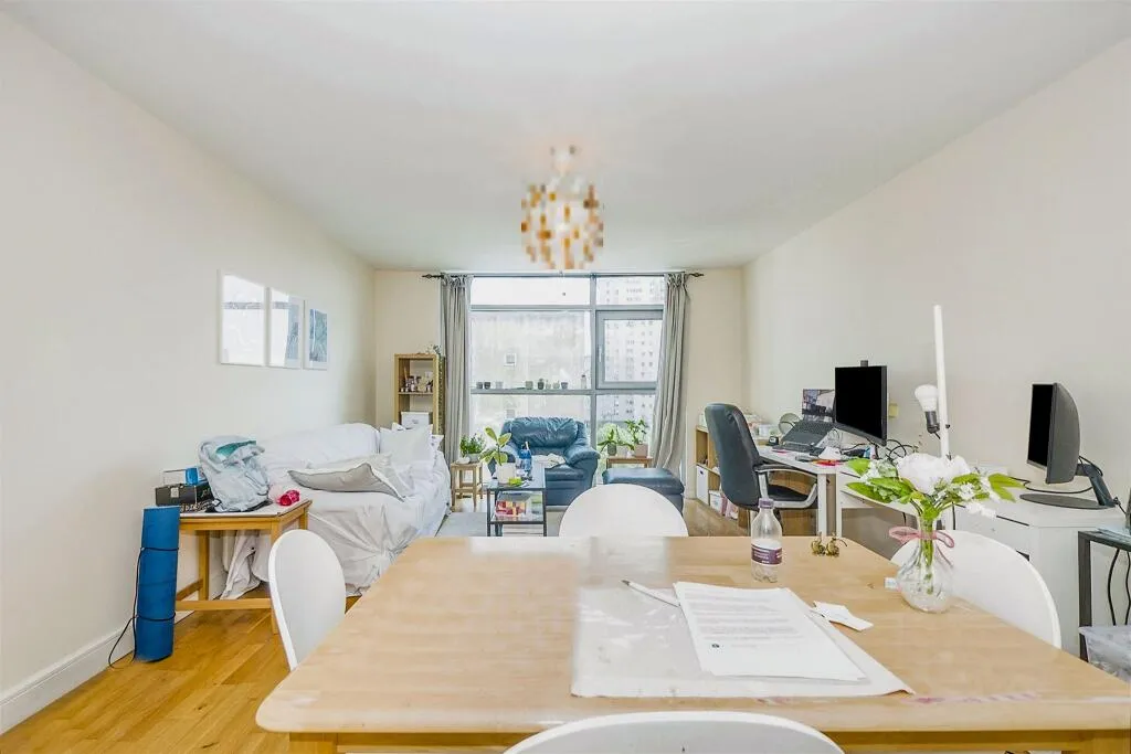 1 bed Apartment
