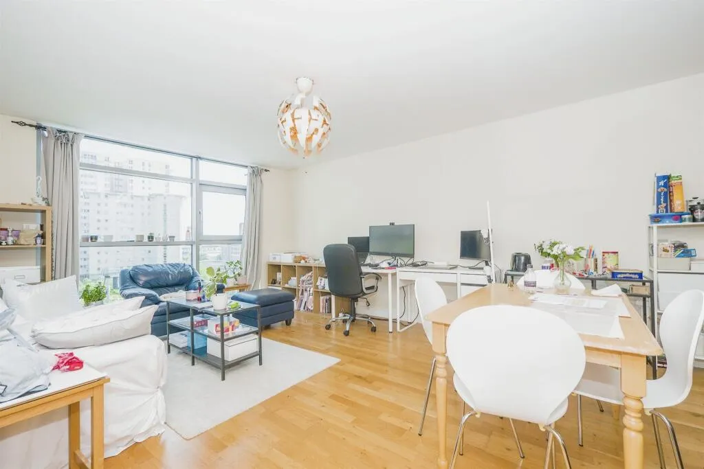 1 bed Apartment
