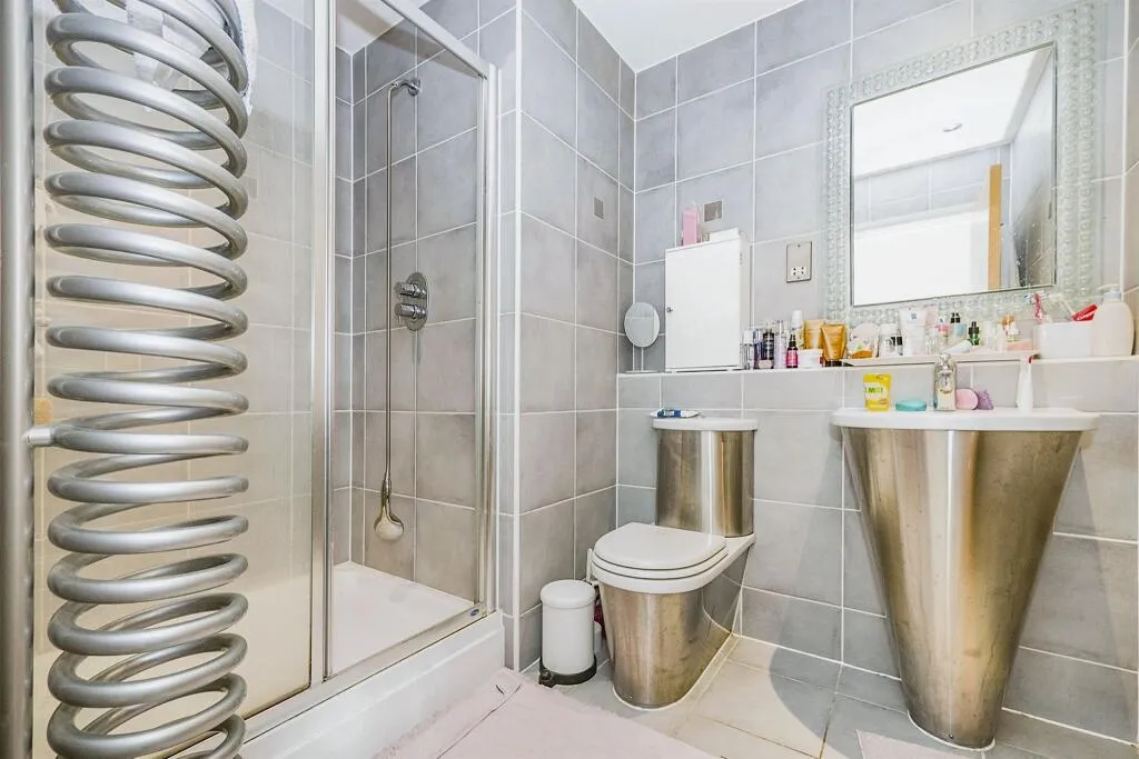 1 bed Apartment