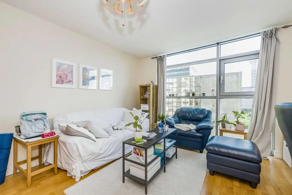 1 bed Apartment