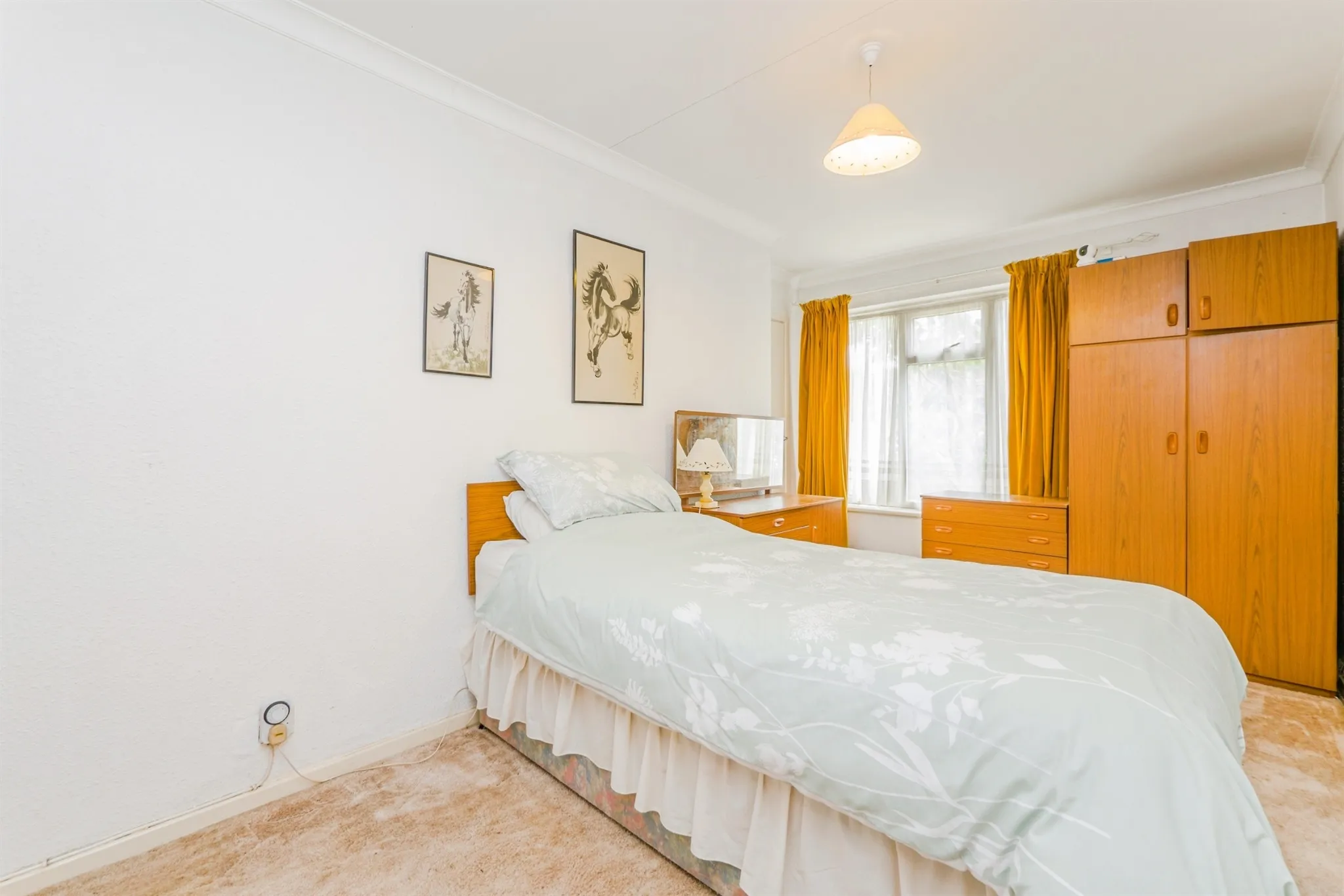 2 bed Ground Flat
