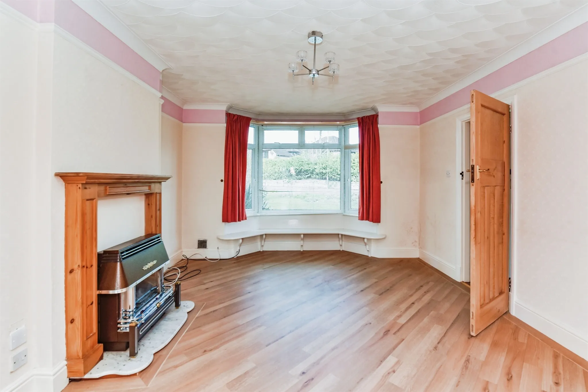 3 bed Semi-Detached