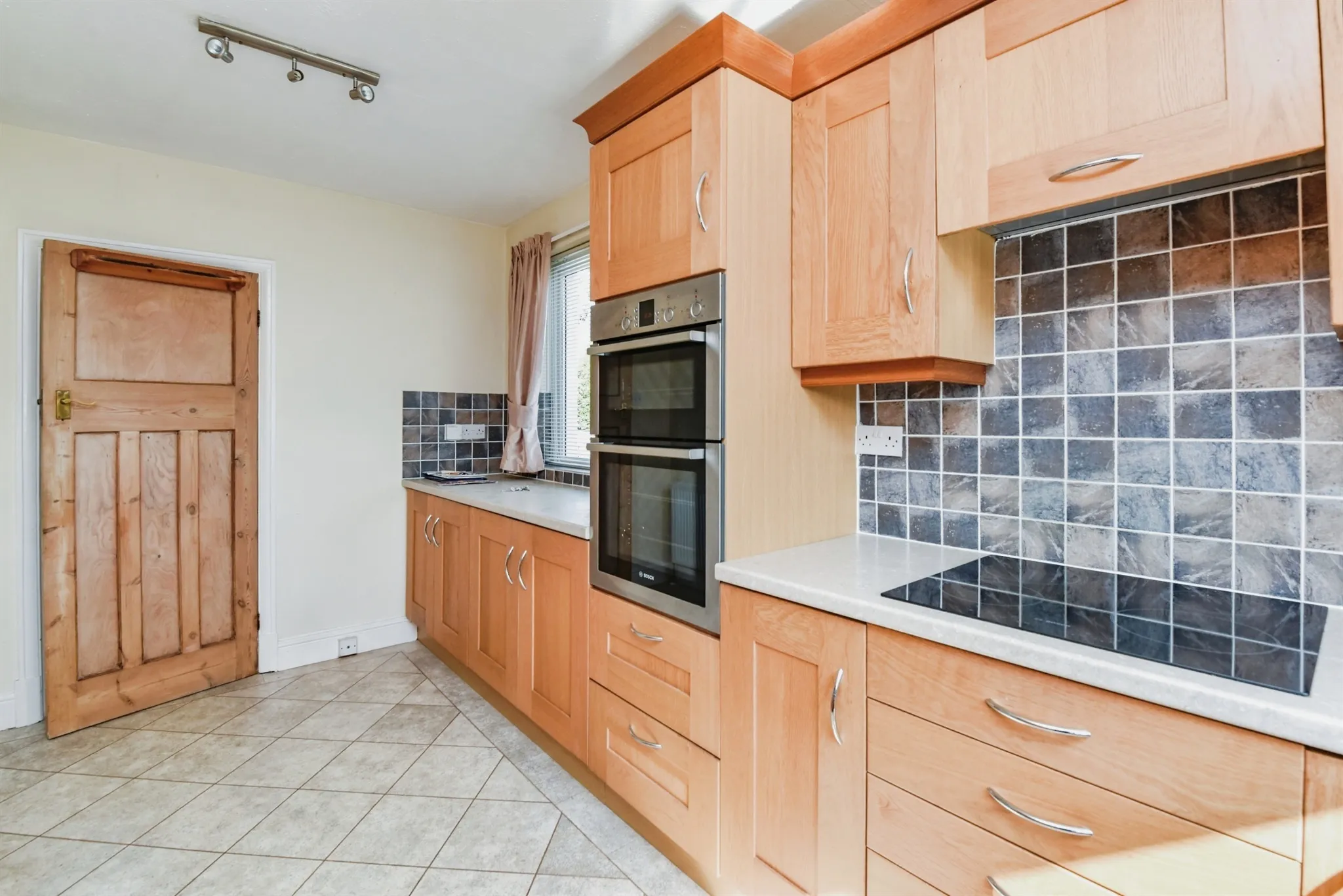 3 bed Semi-Detached