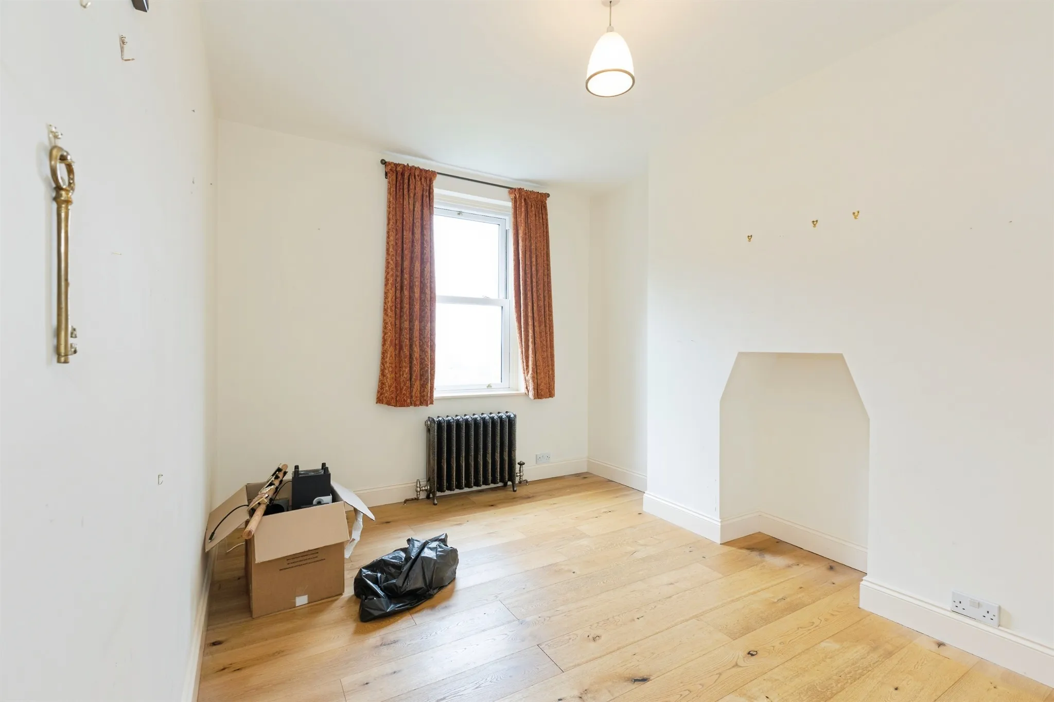 2 bed Ground Flat