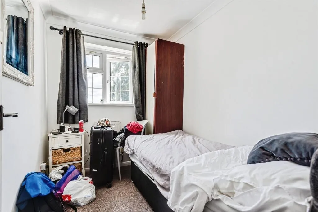 4 bed Detached