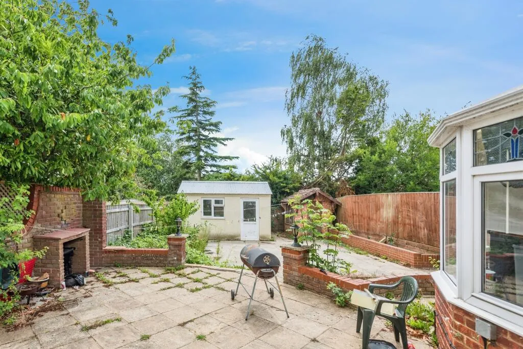 4 bed Detached