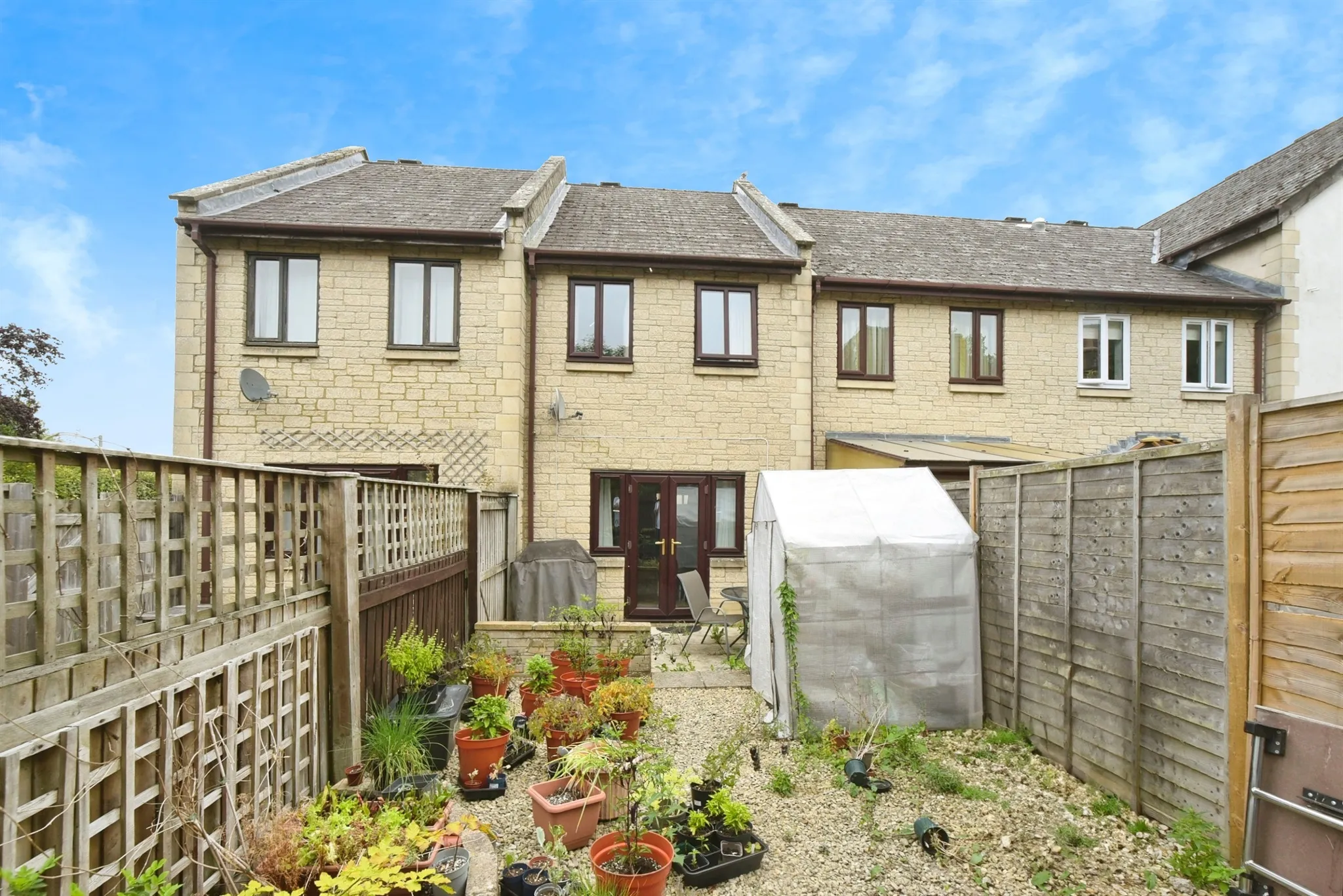 2 bed Semi-Detached