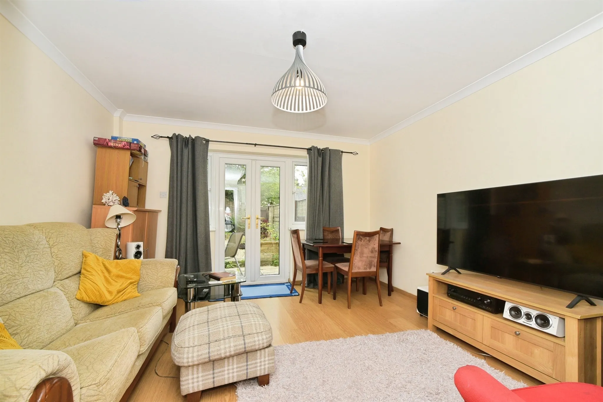 2 bed Semi-Detached