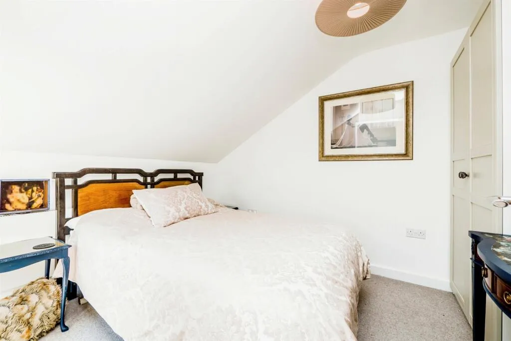 2 bed Mews