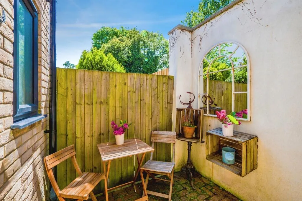 2 bed Mews