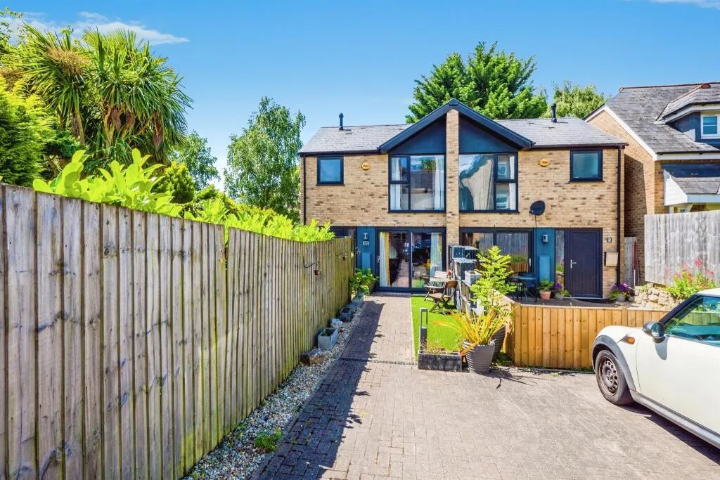 2 bed Mews
