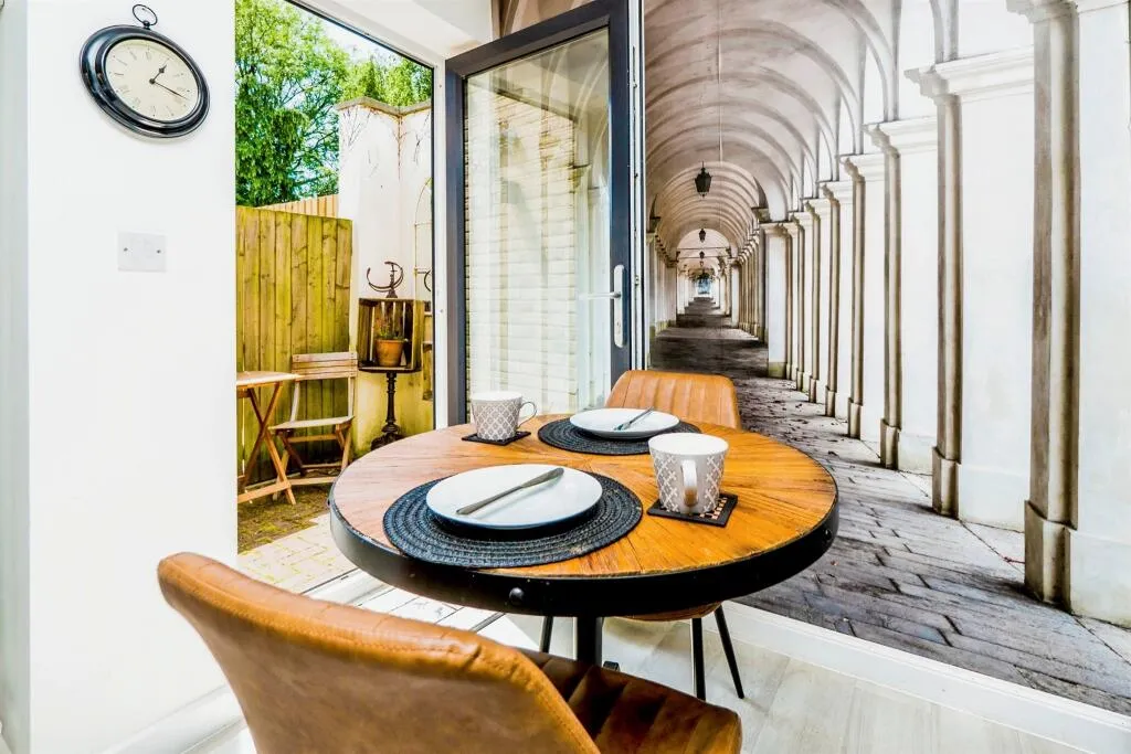2 bed Mews