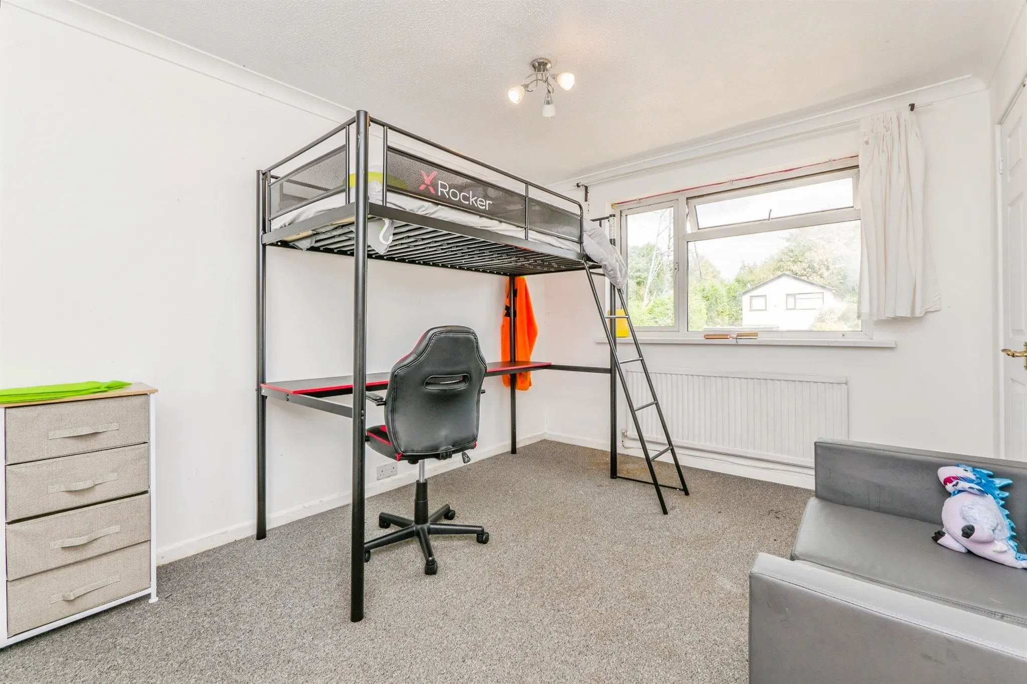 4 bed Detached