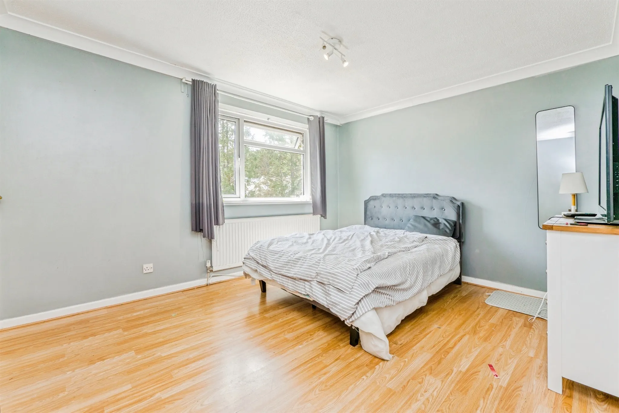 4 bed Detached