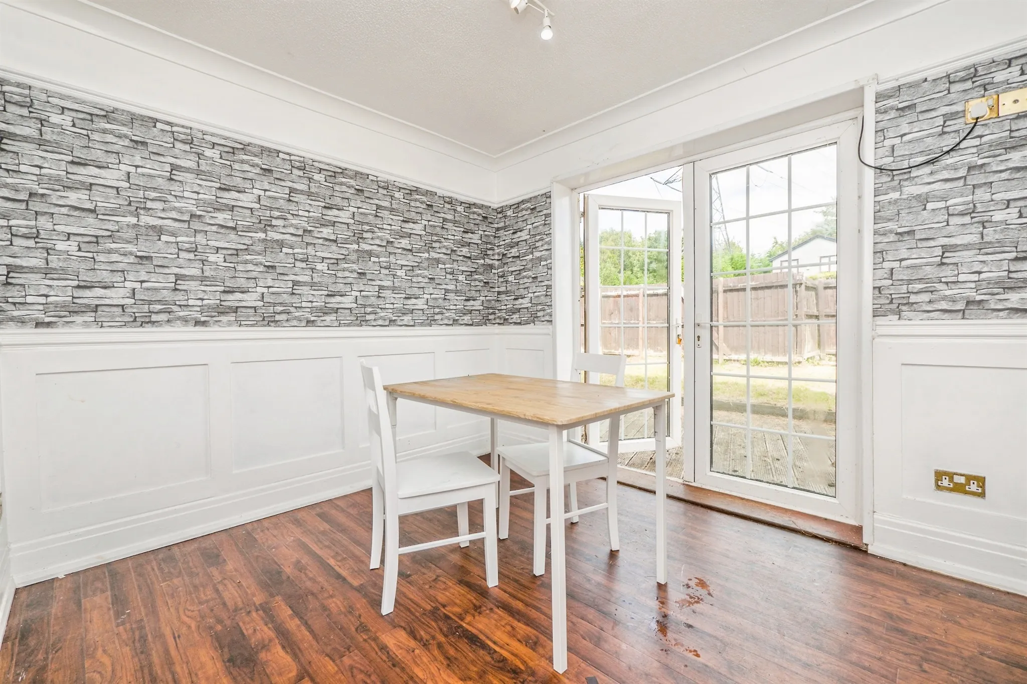 4 bed Detached