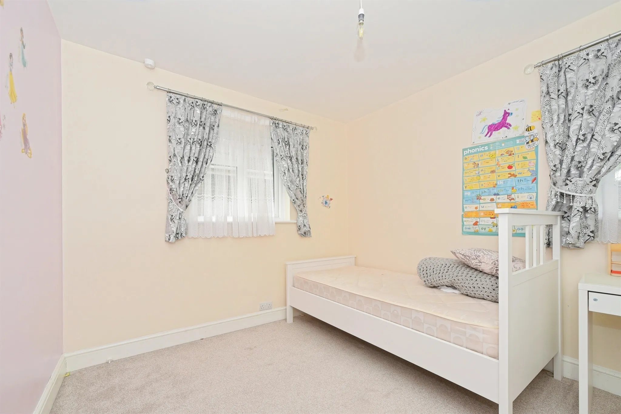 3 bed Semi-Detached