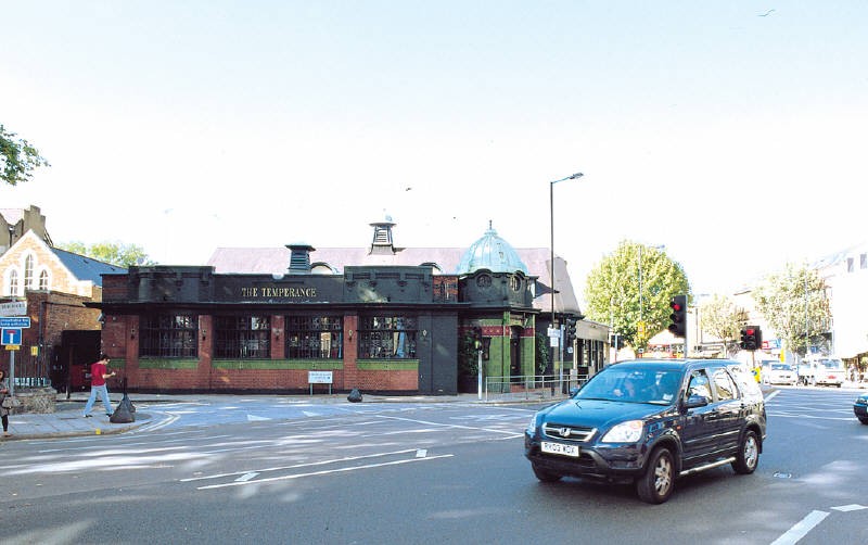 Prominent and Attractive Freehold Public House Investment