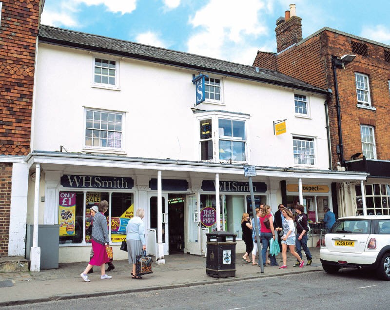 Attractive Listed Freehold Shop Investment