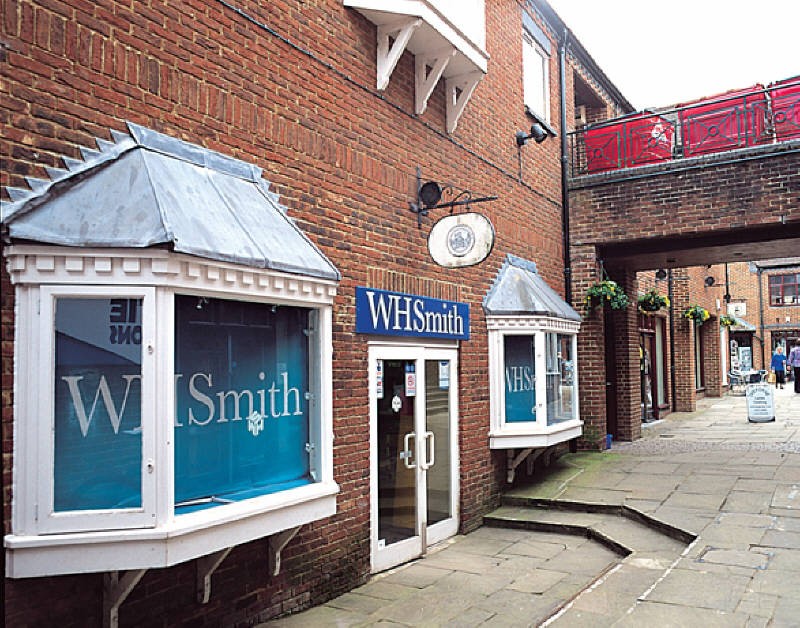 Attractive Listed Freehold Shop Investment