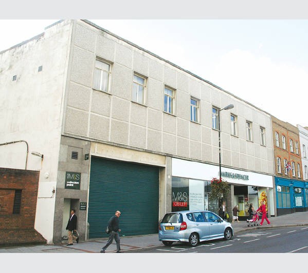 First Class Freehold Large Store Investment