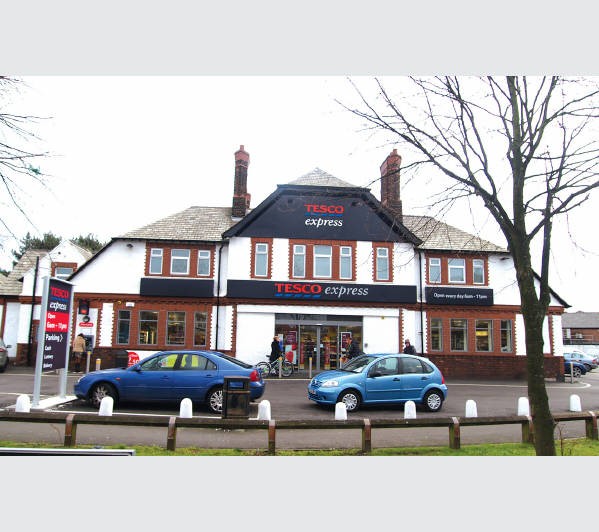 Attractive Freehold Convenience Store Investment and Bowling Green