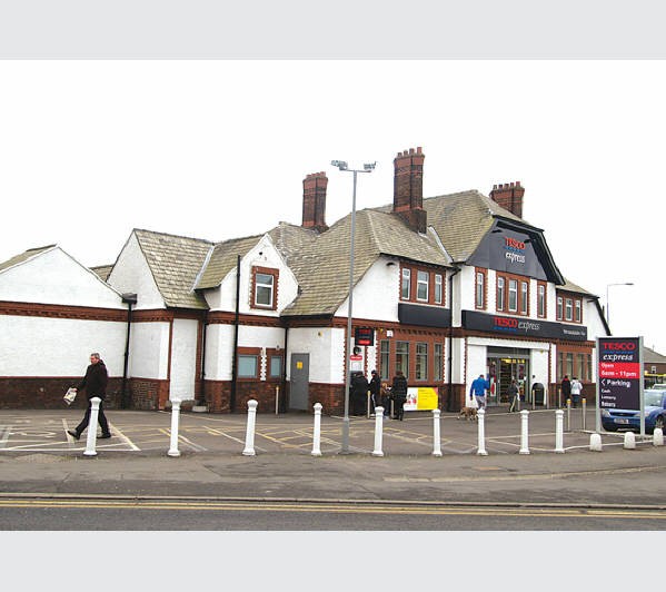Attractive Freehold Convenience Store Investment and Bowling Green