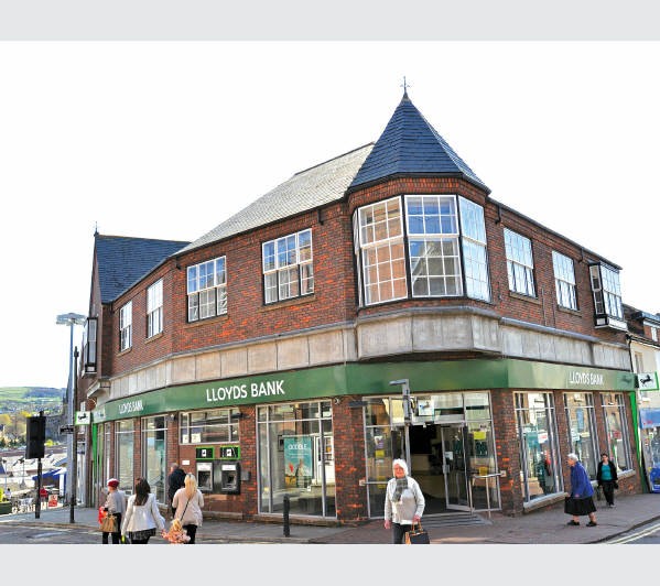 Prominent Modern Freehold Bank Investment