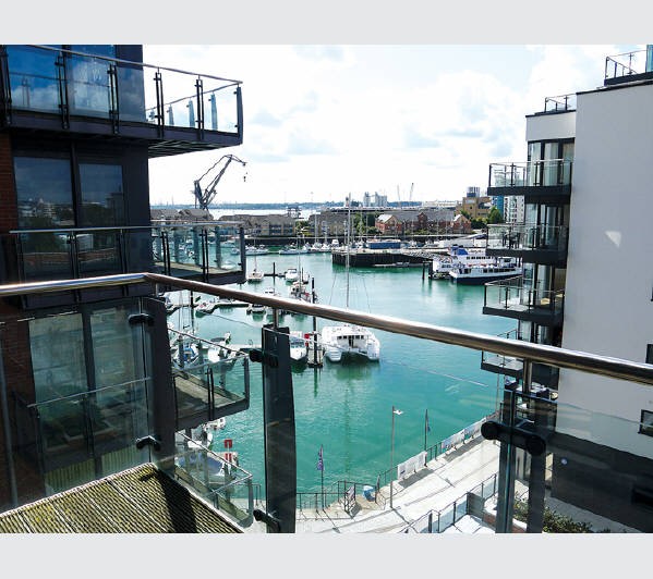 A Leasehold Self-Contained Purpose Built Fifth Floor Flat with Marina Views
