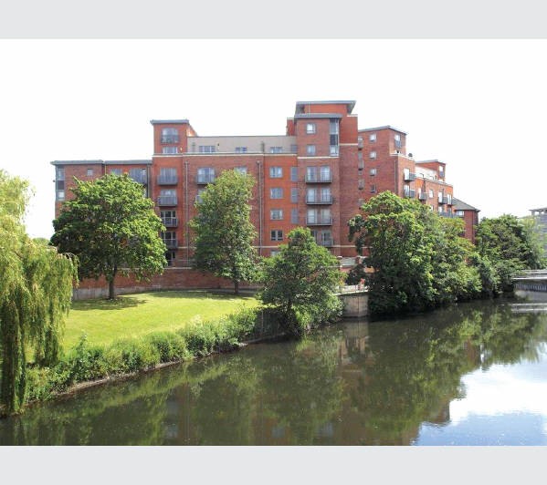 Six Long Leasehold Self-Contained Purpose
Built Flats and One Long Leasehold Self-Contained Purpos