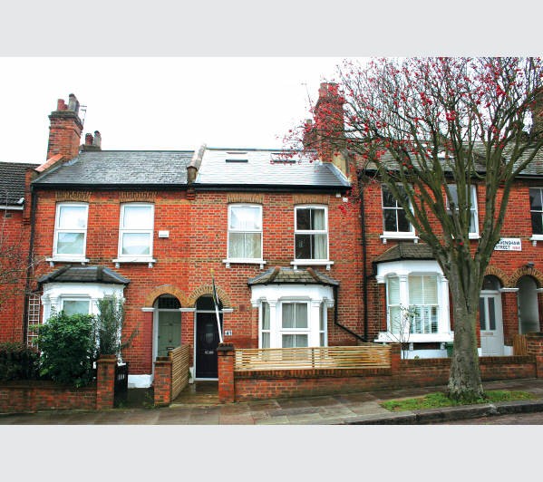 A Freehold Mid Terrace House