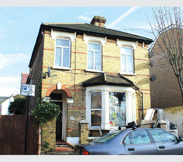 A Leasehold Self-Contained First Floor Flat