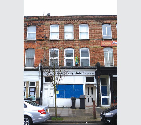 A Leasehold Self-Contained First Floor Flat