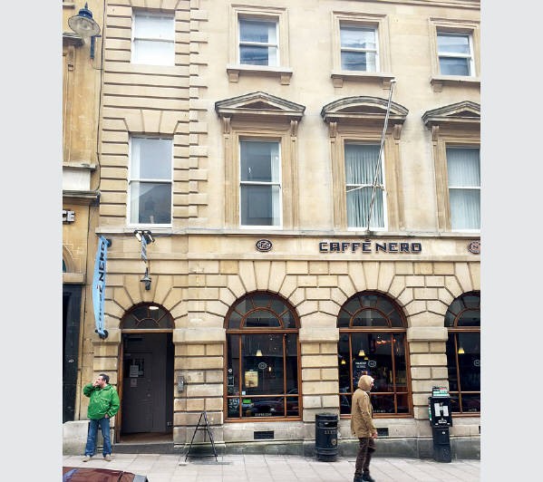 A Leasehold Self-Contained Studio Flat