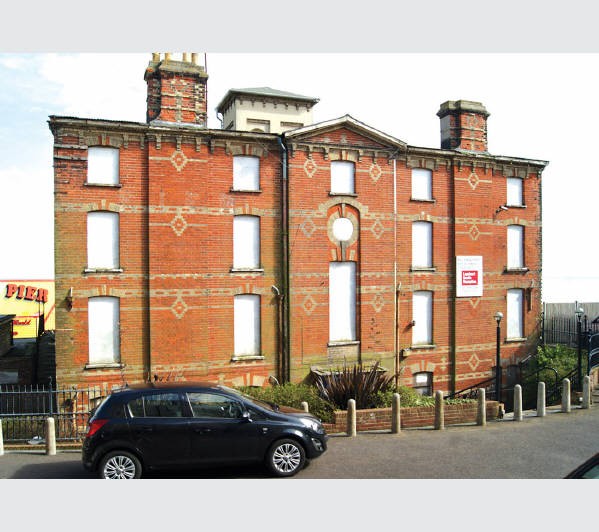 Freehold Detached Building