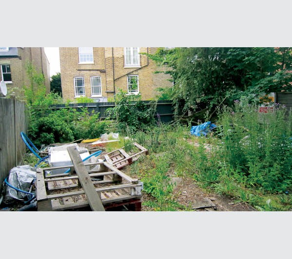 Freehold Site extending to Approximately 0.008 Hectares (0.021 Acres)