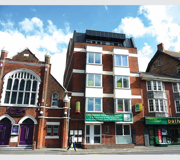 A Leasehold Self-Contained Purpose Built Ground Floor Flat