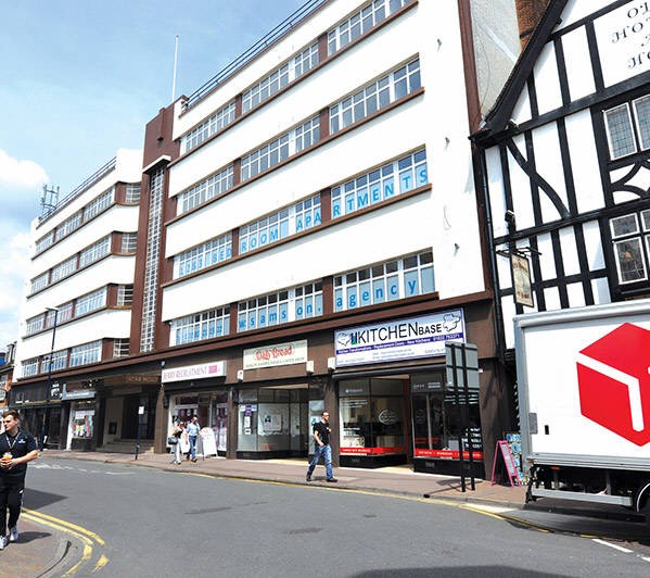 Virtual Freehold Shopping Parade Investment