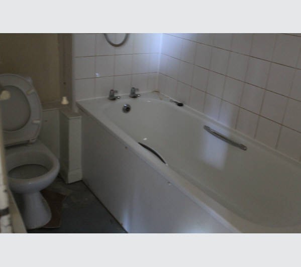 A Leasehold Self-Contained Second Floor Flat
