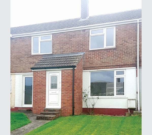 A Freehold Mid Terrace House