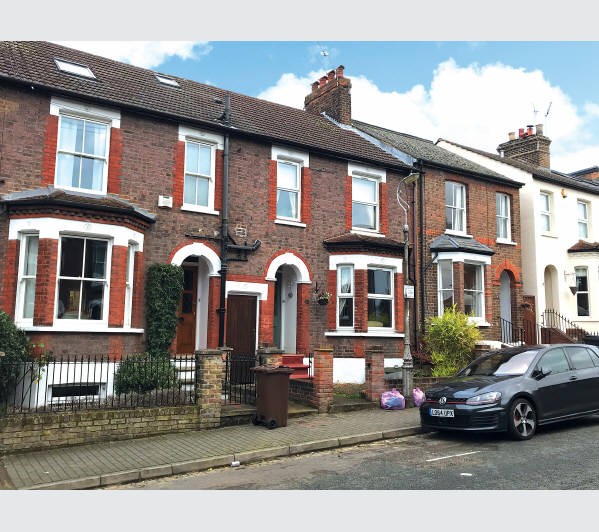 A Freehold Mid Terrace House