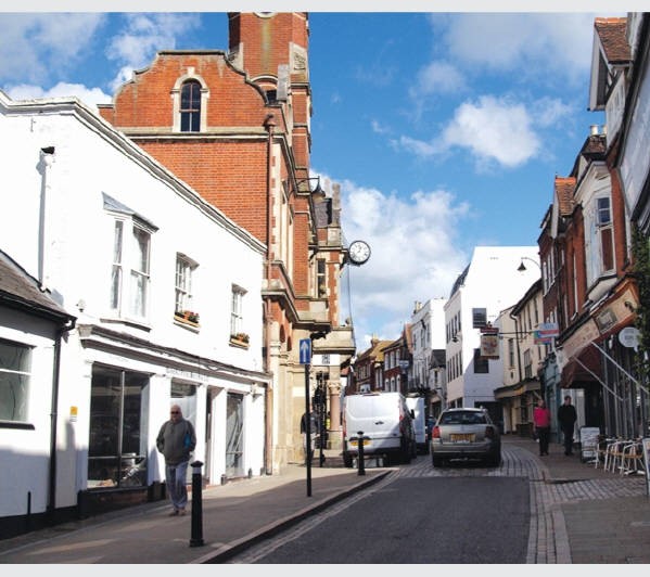Attractive Freehold Shop and Residential Ground Rent Investment