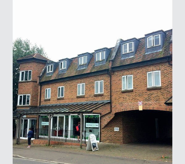 A Long Leasehold Self-Contained Purpose Built First Floor Flat with Parking